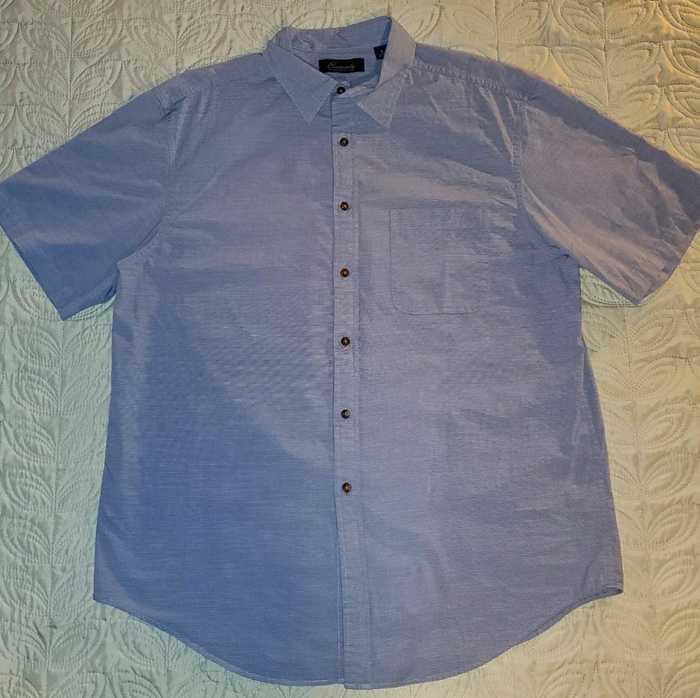 Gray short sleeve dress shirt.